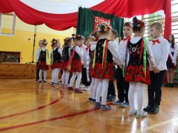 b_1024_768_0_00_images_2022_2023_Wydarzenia_3maja_342341830_606036804795876_5990737590796195778_n